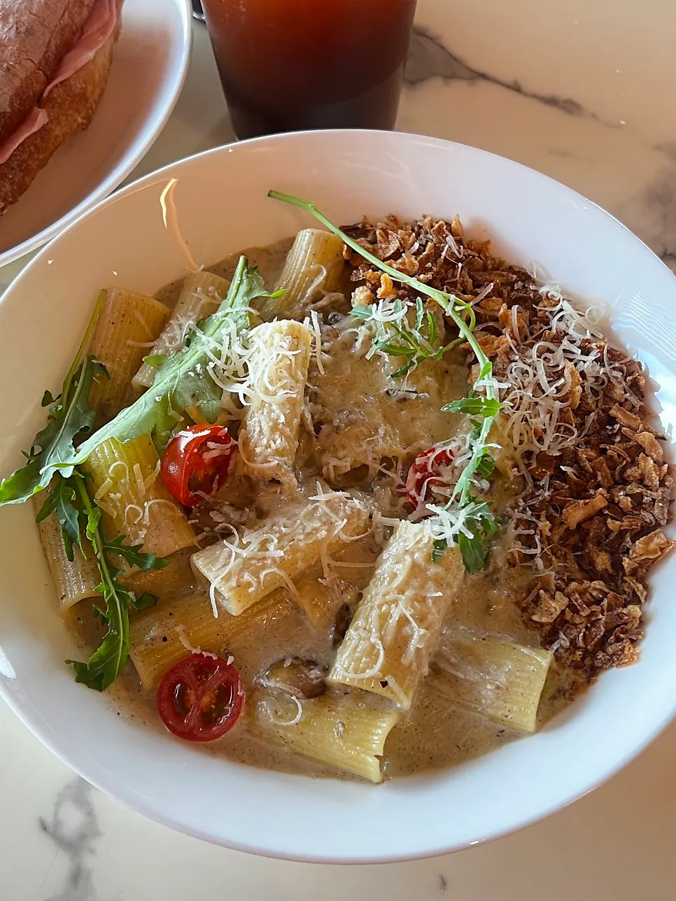 Creamy mushroom pasta