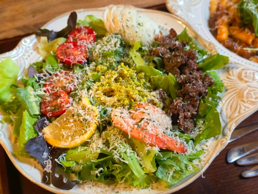 Shrimp bulgogi salad pasta