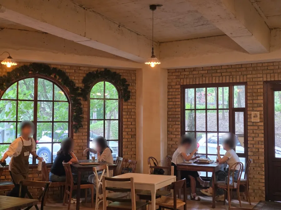 Brunch dishes enjoyed at Otter Rabbit House