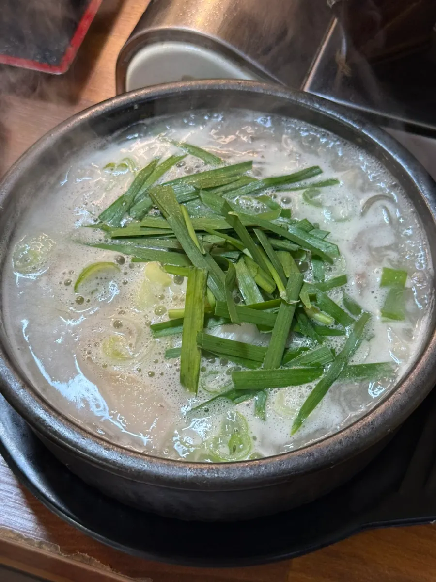 쌈에 싸 먹는 삼겹살
