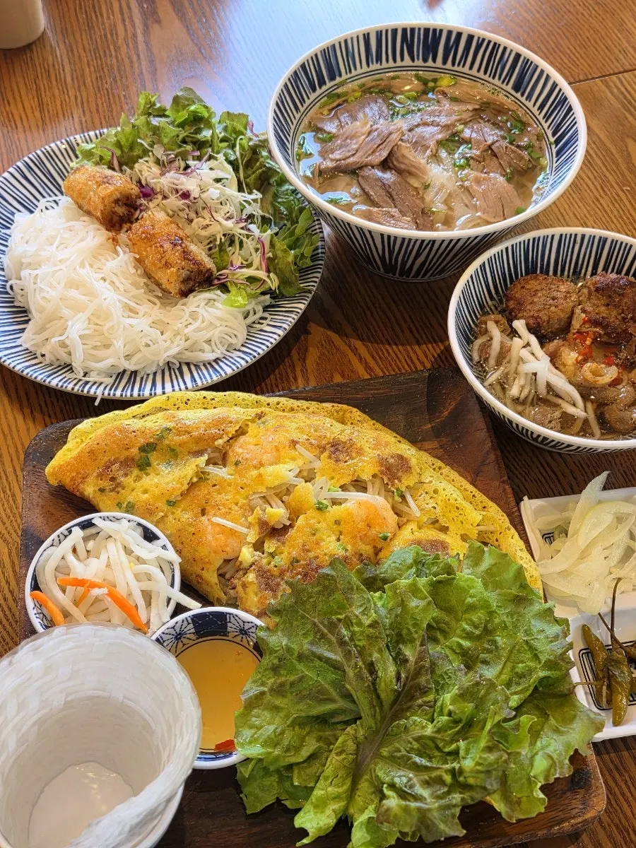 Ordered pho, bánh xèo, and bún chả