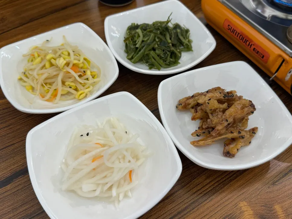 Delicious countryside cheongguk doenjang-jjigae