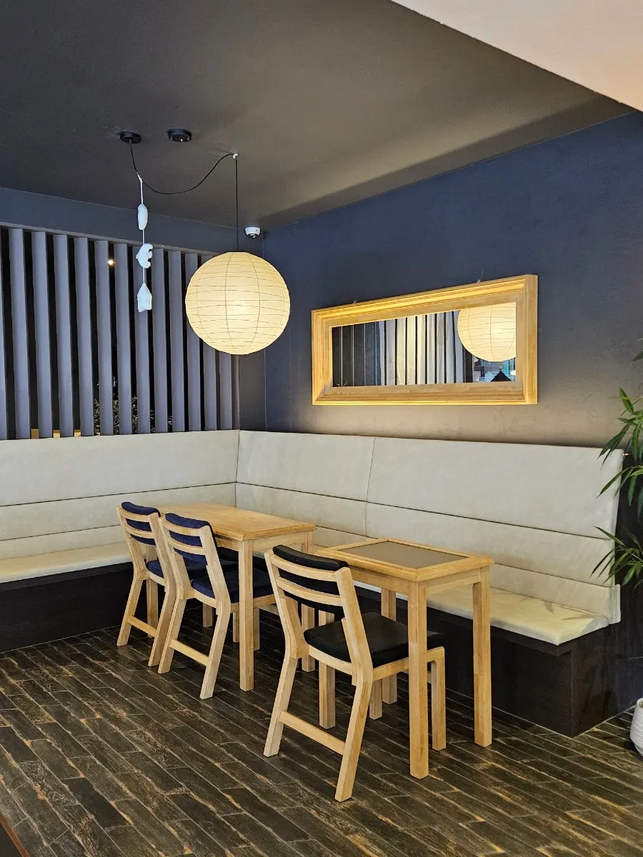Dento brunch café in Daebong-dong