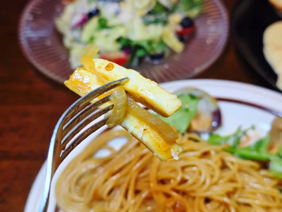 Pasta plate cleaned even of the clam meat