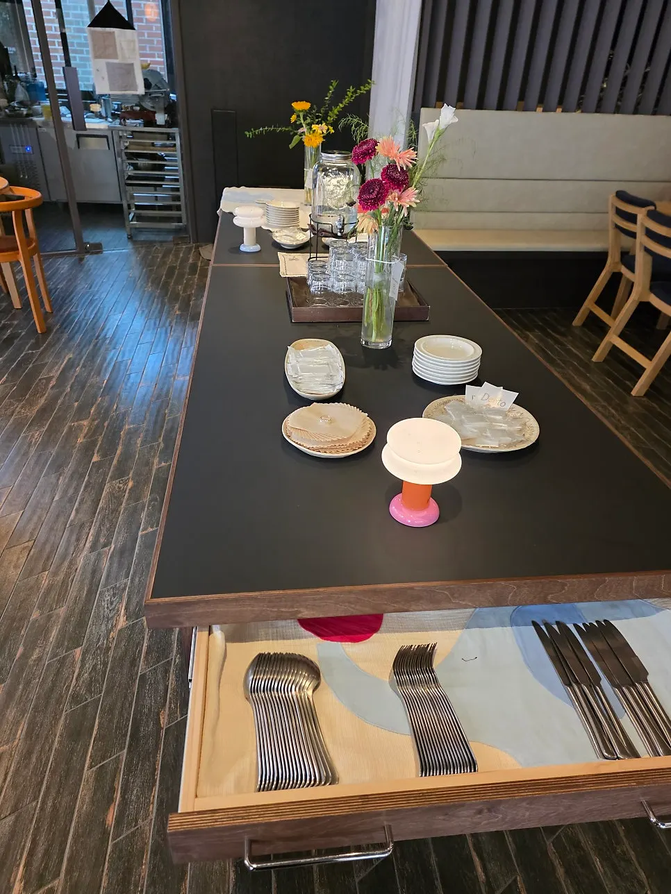 Dento café atmosphere