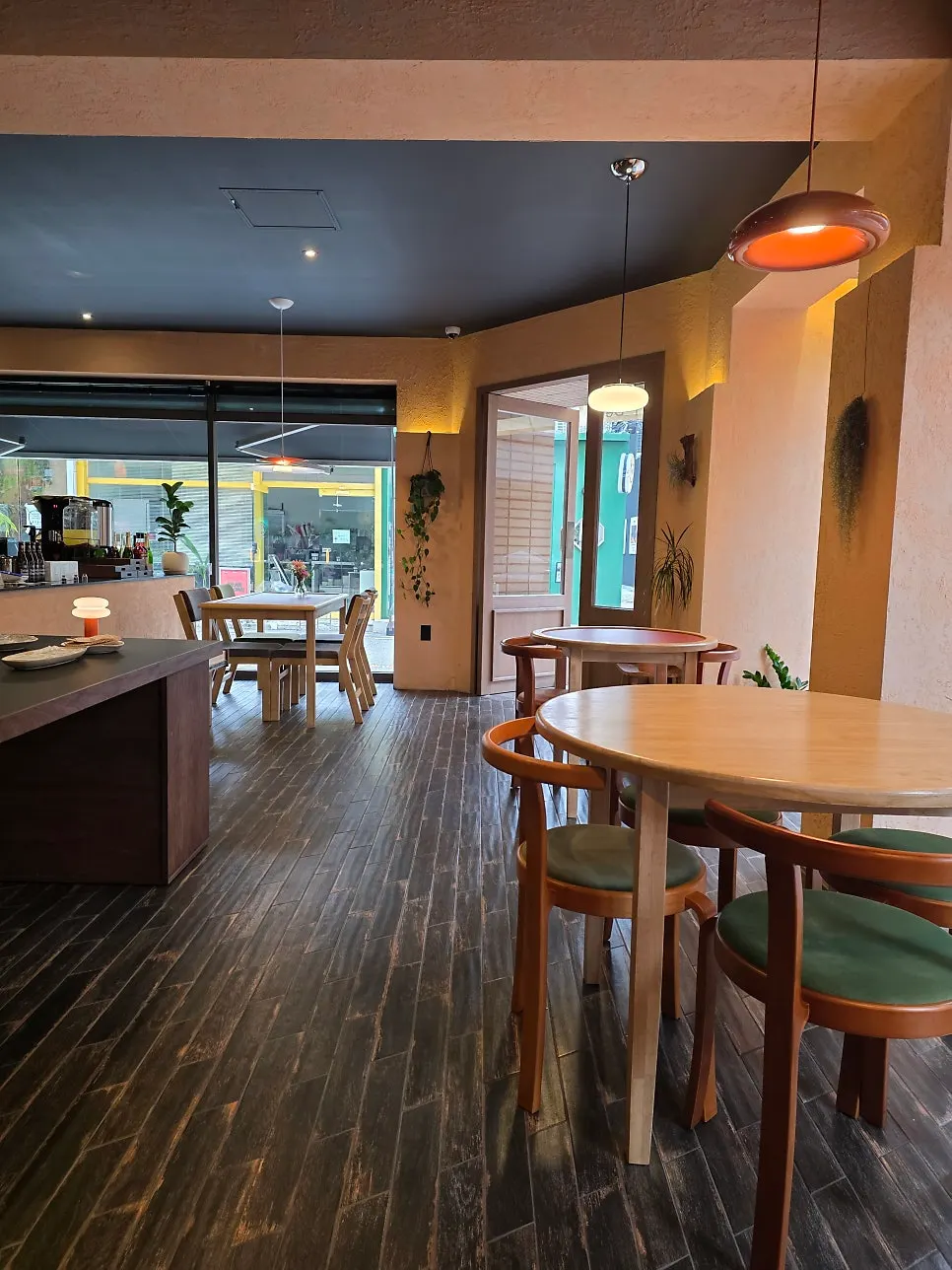 Dento brunch and café atmosphere