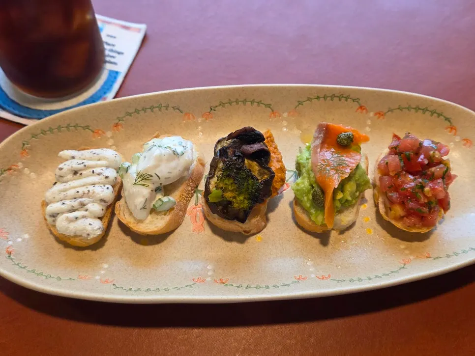 Five-flavor open sandwiches