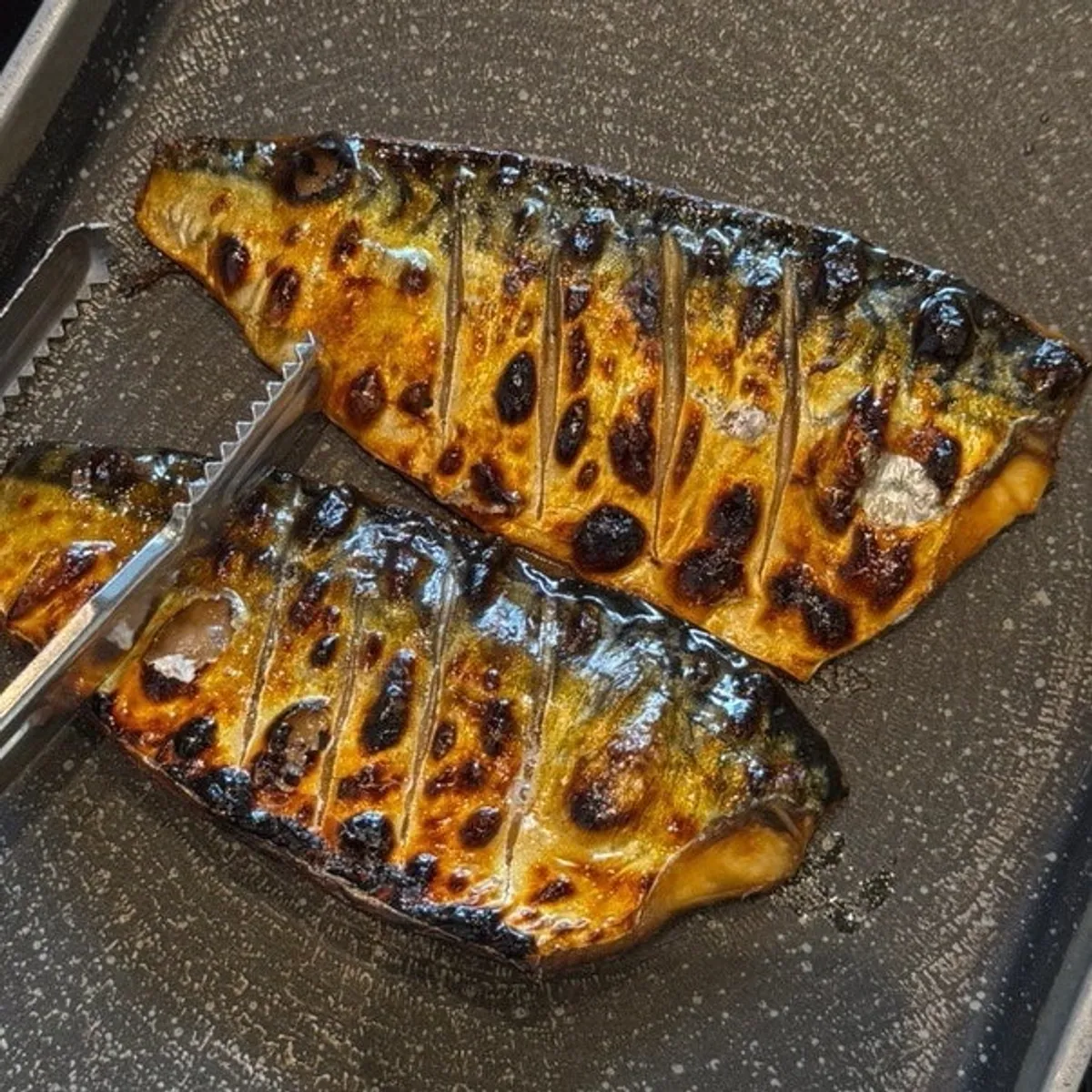 Plato de caballa asada al horno a 450°C