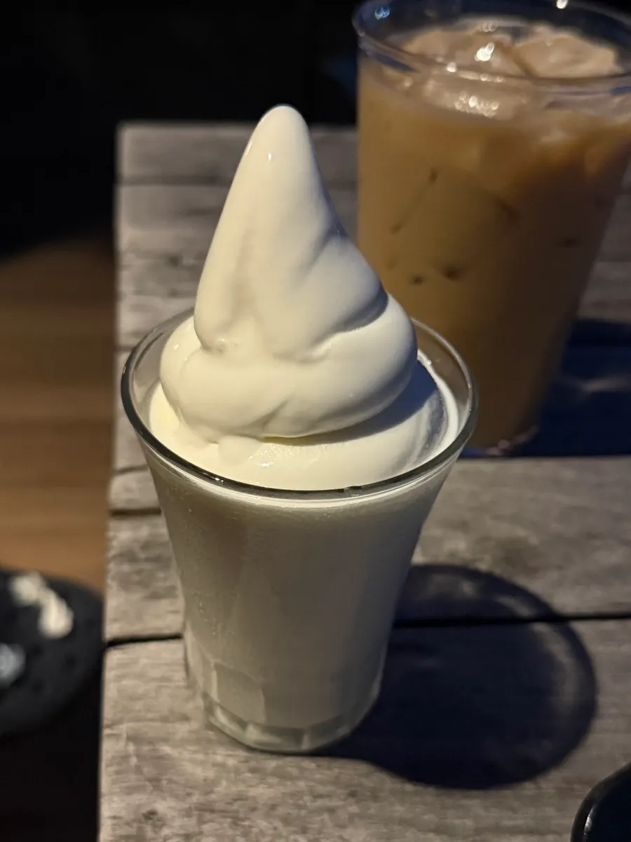 Affogato and tea at Hands Coffee in Dongchon Resort, Daegu