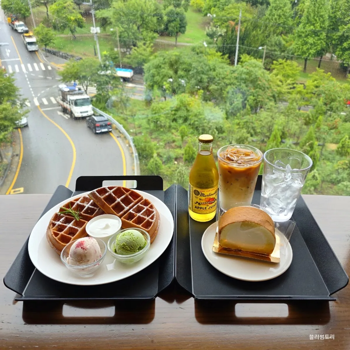 Café with a variety of desserts