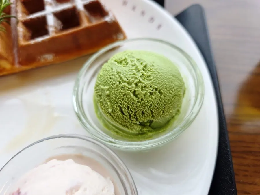 Waffle dessert set