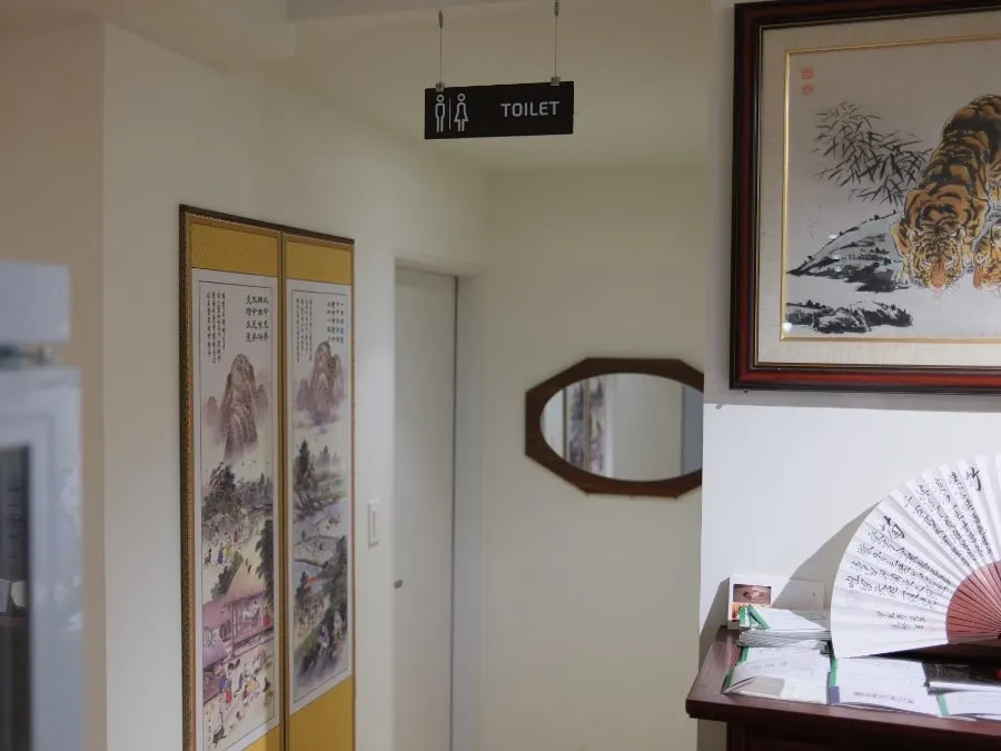 Restroom space inside Uldong Bossam