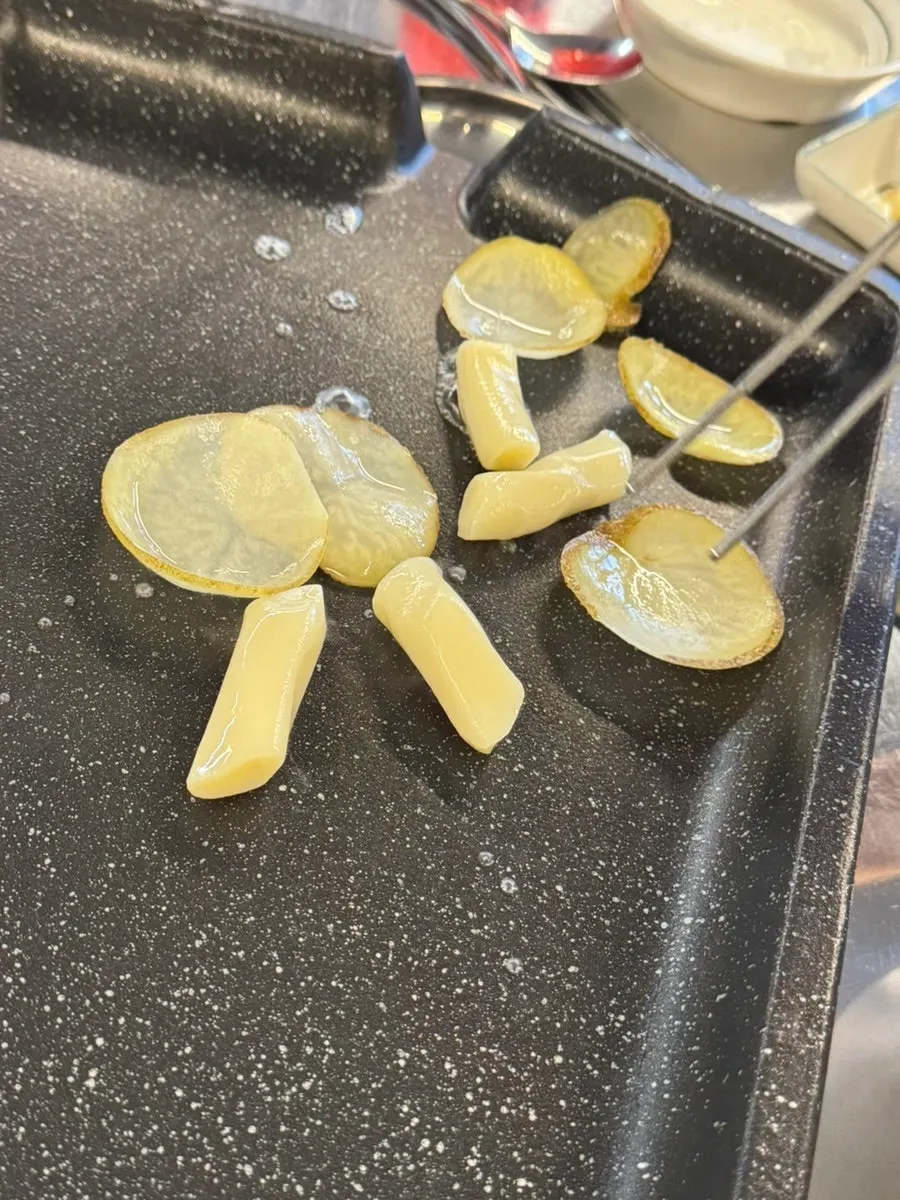 Rice cake and potato on the grill