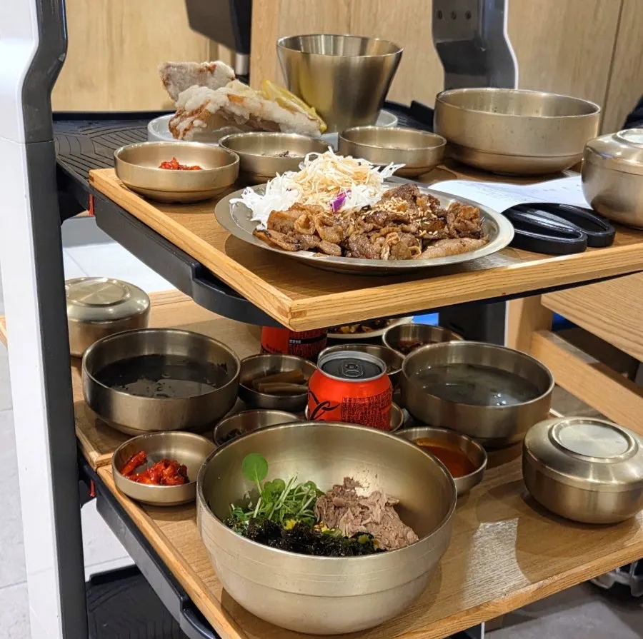 카페동이 동성로본점 밥상 전체 상차림