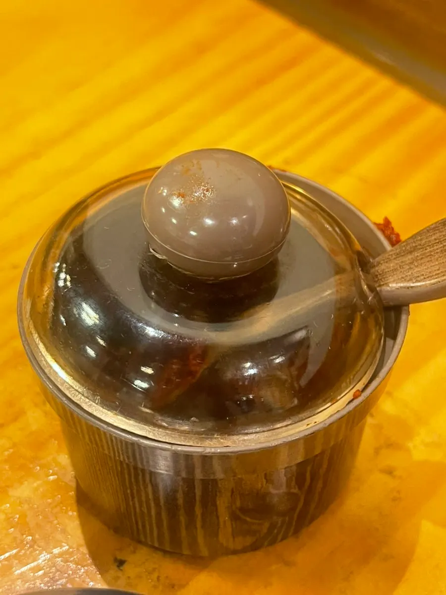 A bowl of clear-broth yangtang