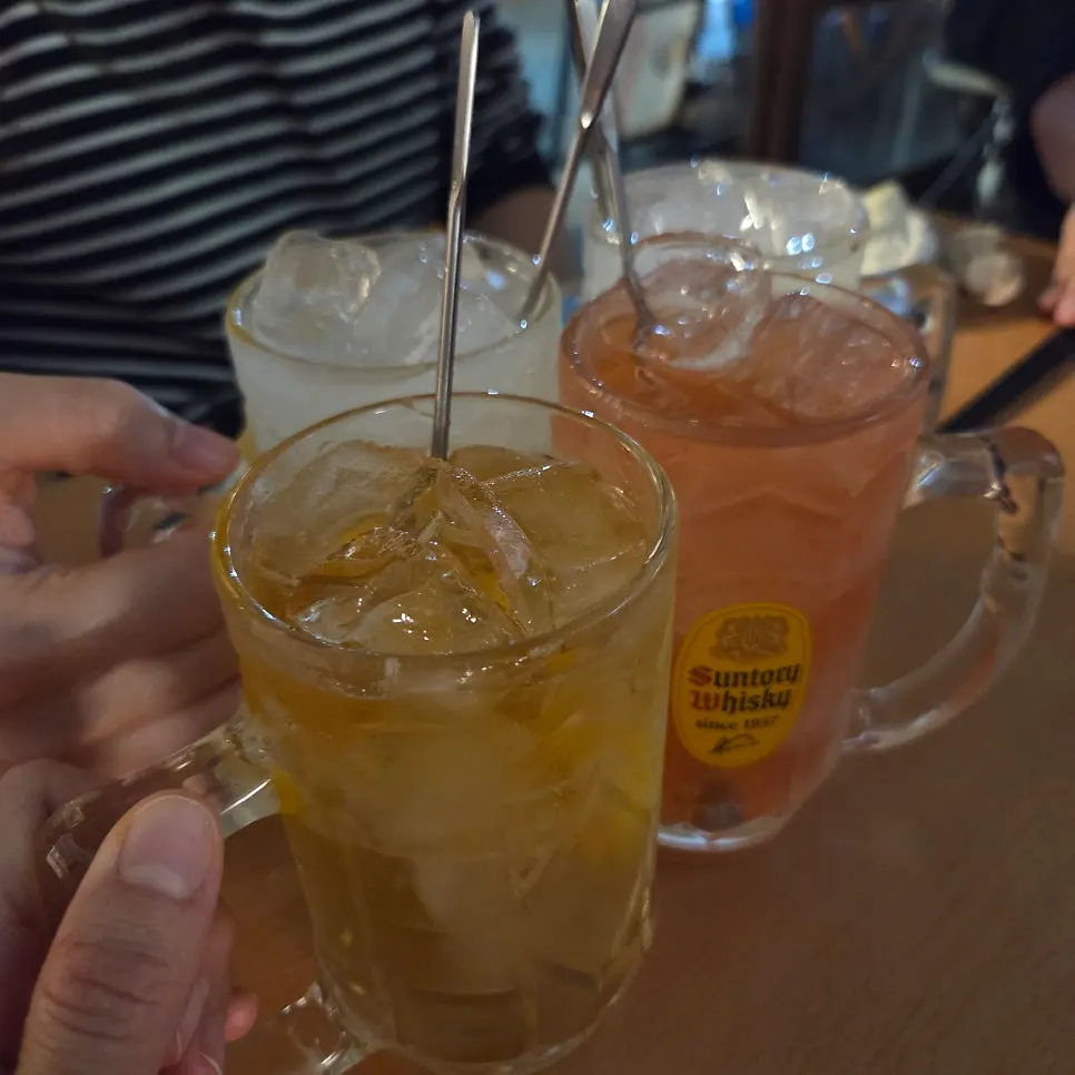 Highball and draft beer at Naiba Hutto