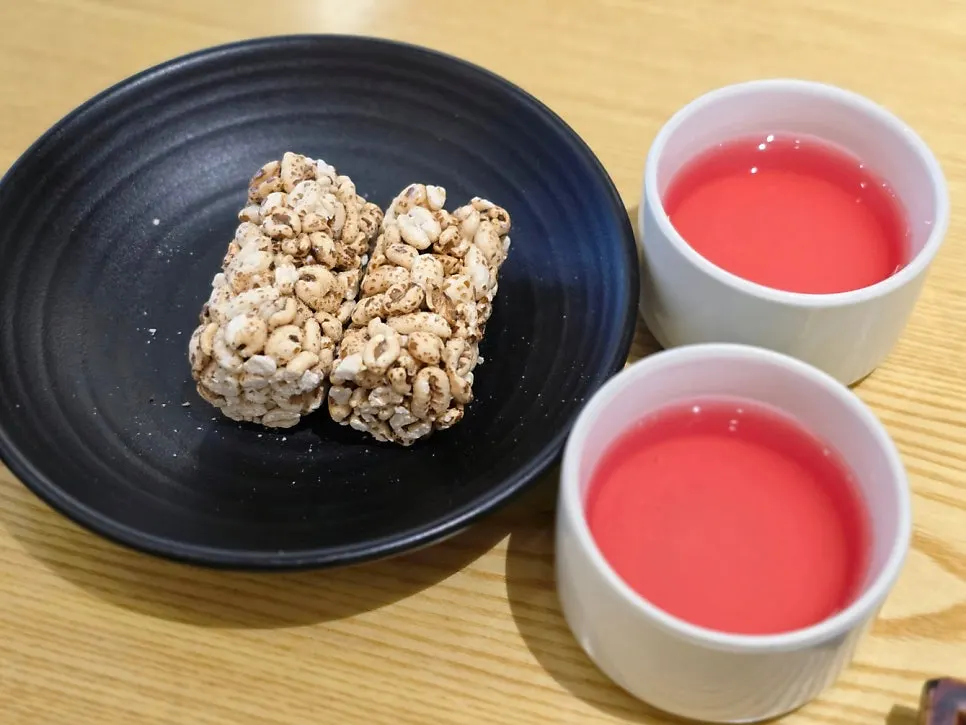 Dessert omija tea and barley candy
