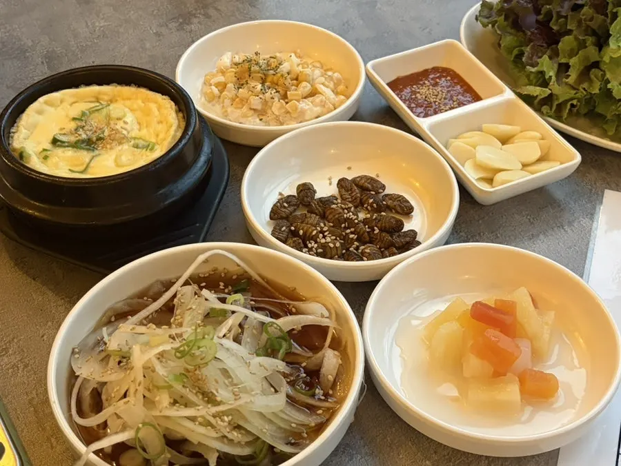 기본으로 나온 부드러운 계란찜