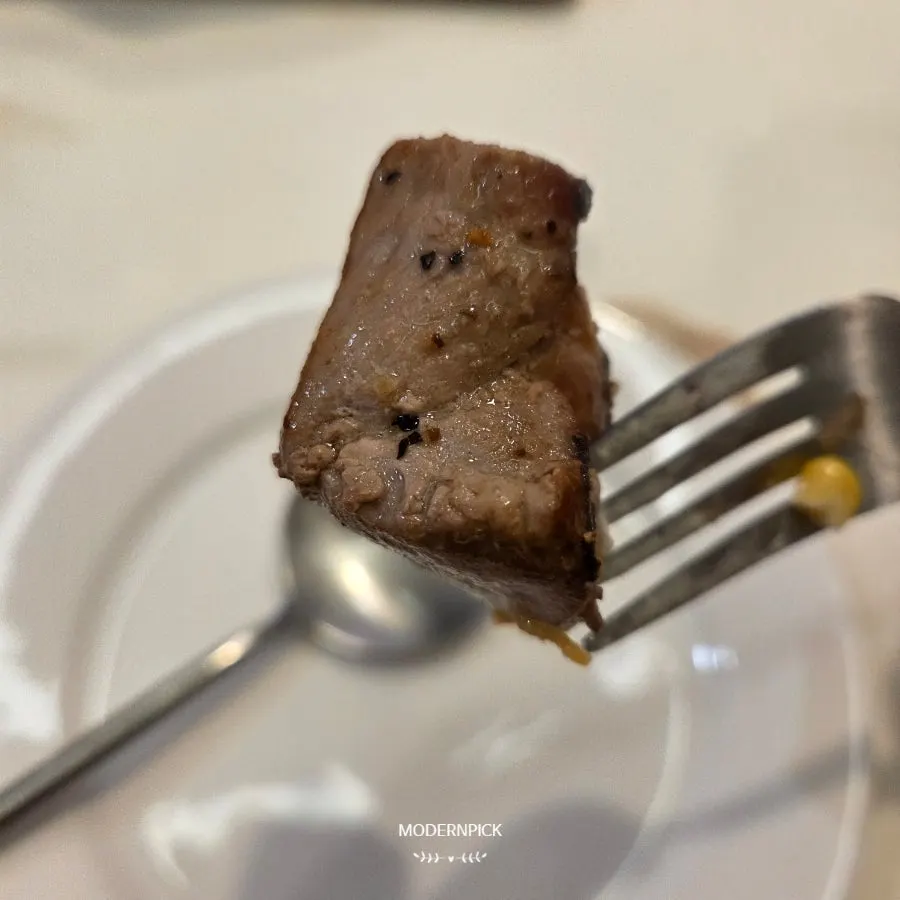 Pork-neck steak at Resting07