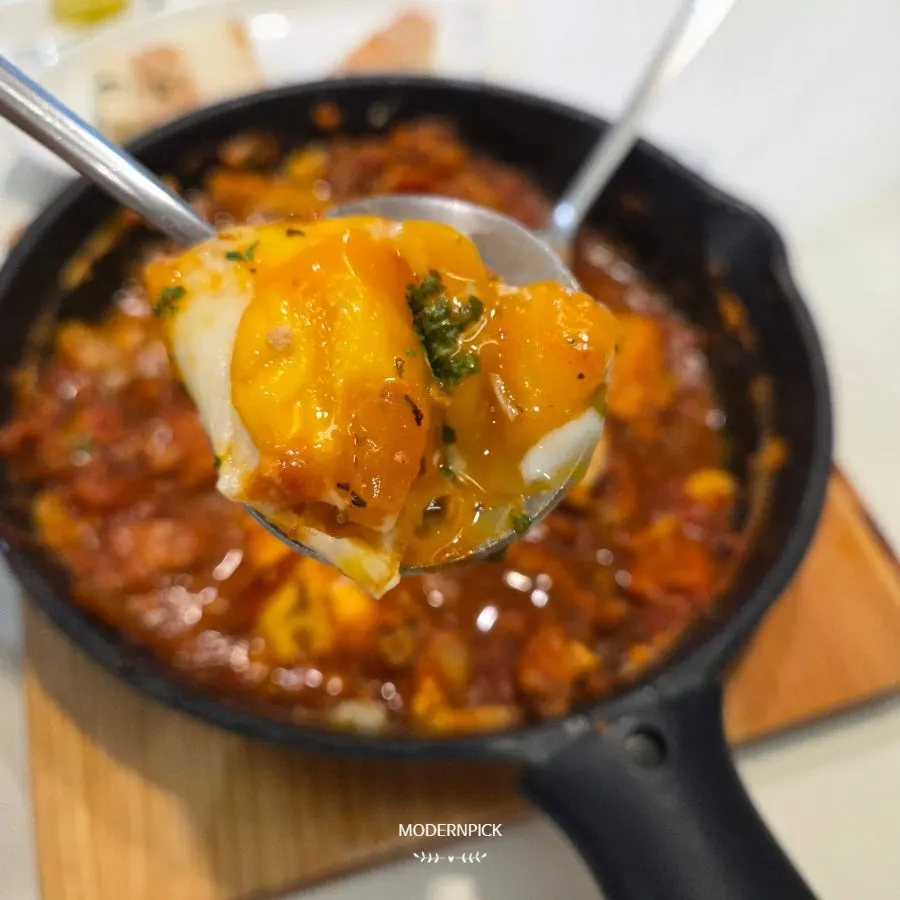 Red Egg in Hell with tomato sauce