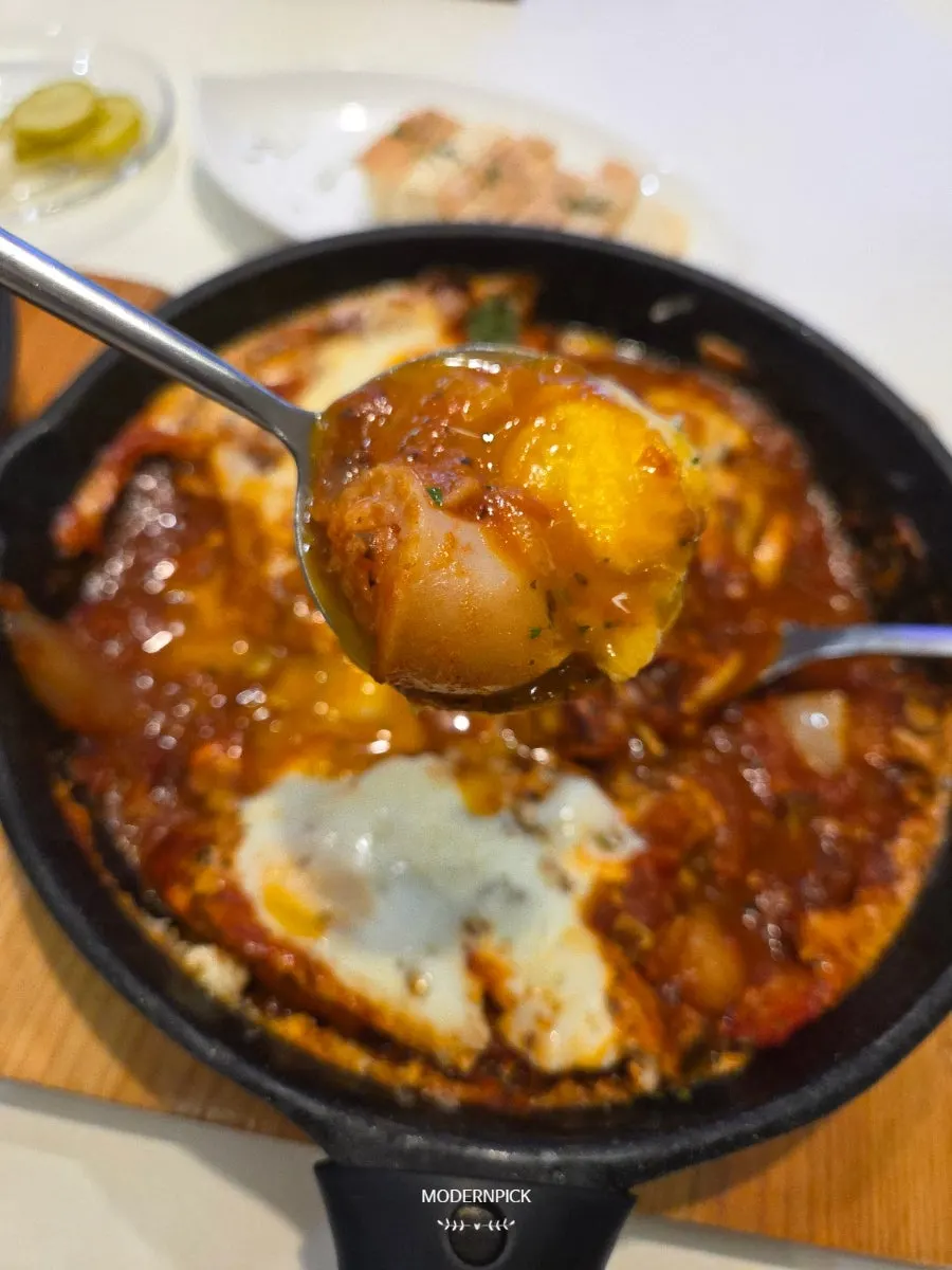 Bread paired with Red Egg in Hell