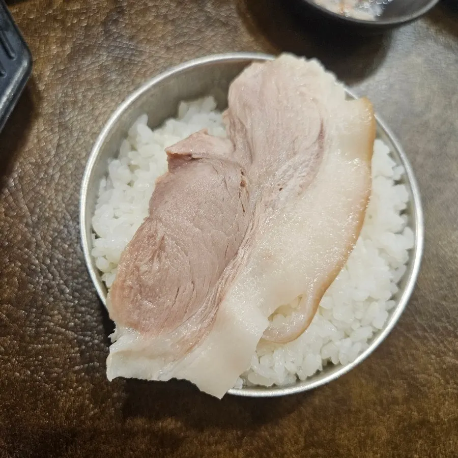 Close-up of neatly sliced pork gukbap meat