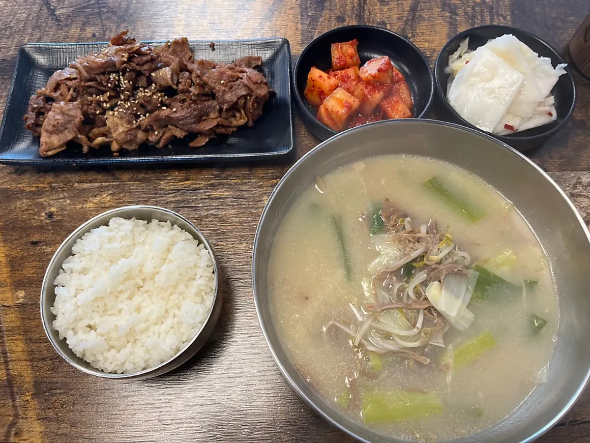 백김치와 석박지 기본 반찬