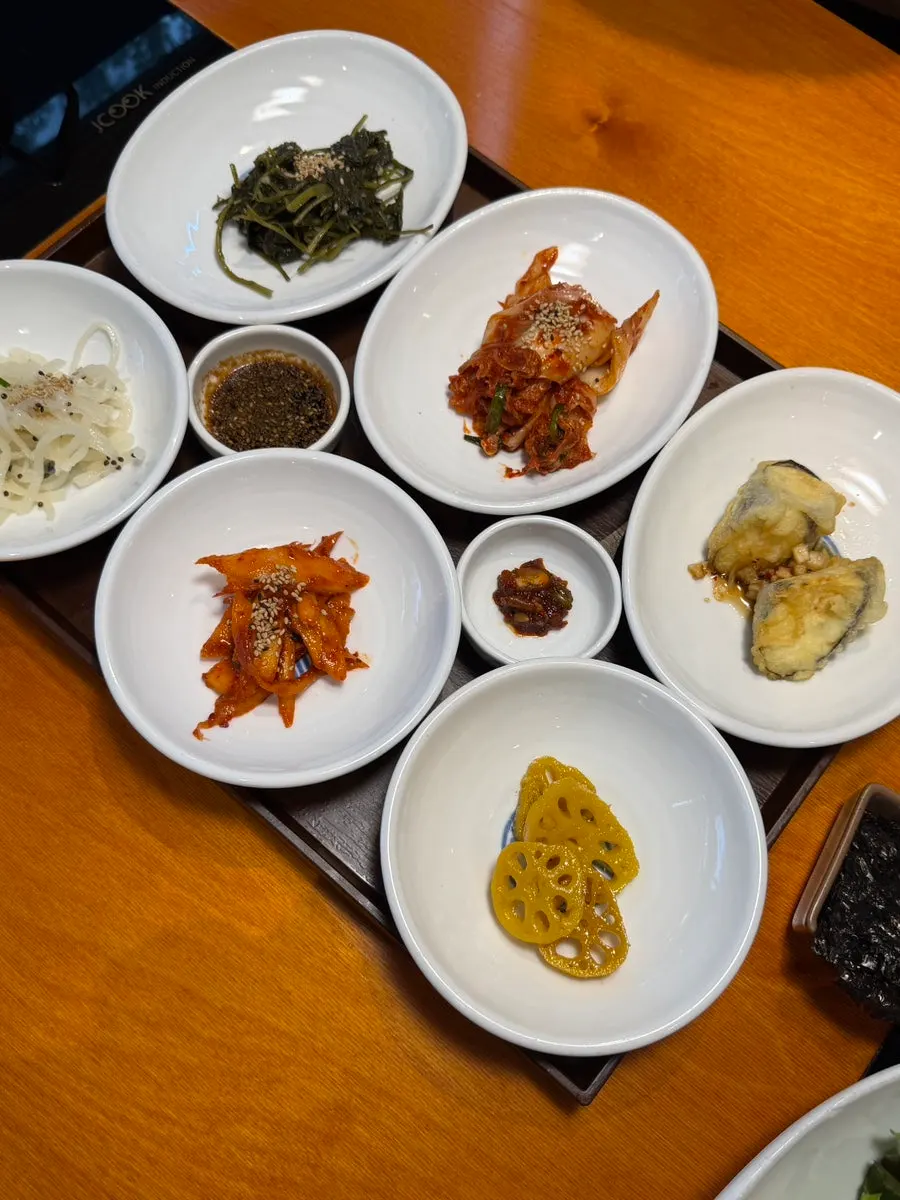 직접 만든 밑반찬 상차림 관련 이미지