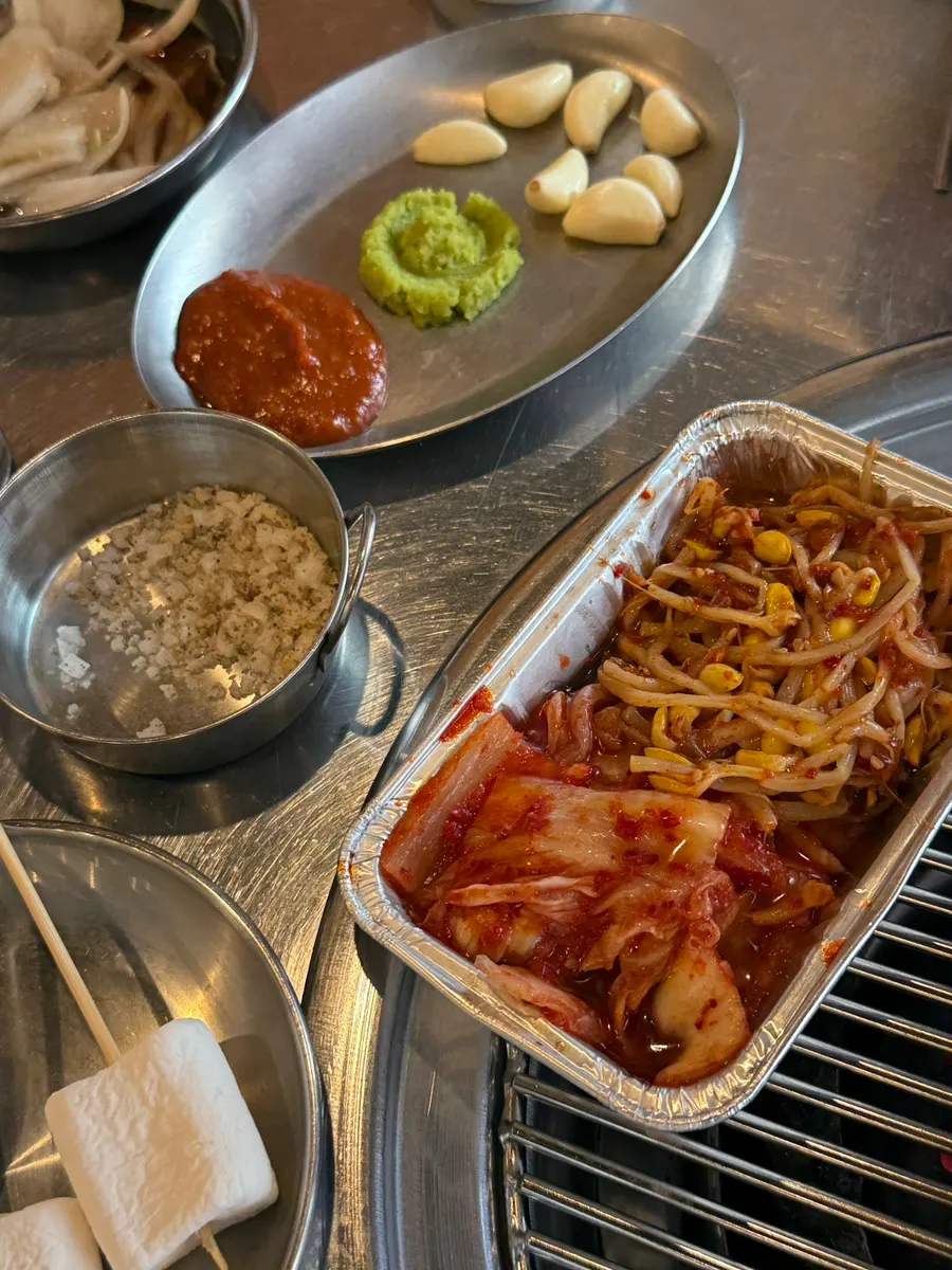 콩나물과 대파를 넣은 해장라면
