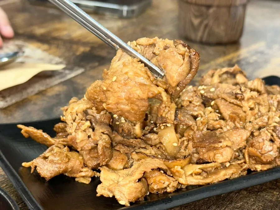 노포 스타일 석쇠불고기 상차림