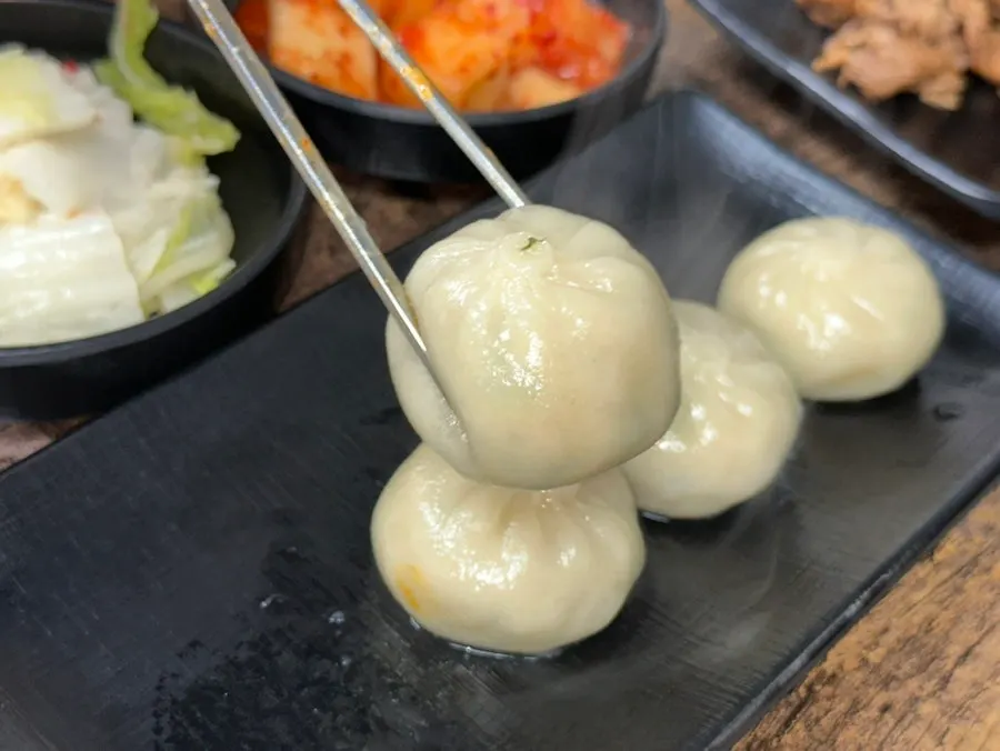 한입 크기 미니만두 한 접시