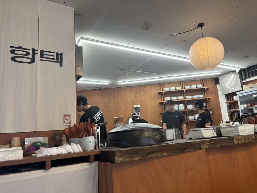 ヒャンテク大봉店のホール内部