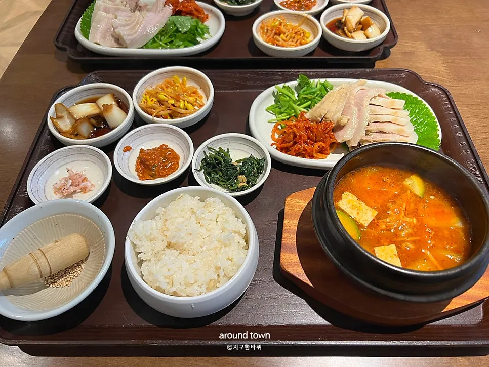 보쌈과 전을 곁들인 술자리 한 상