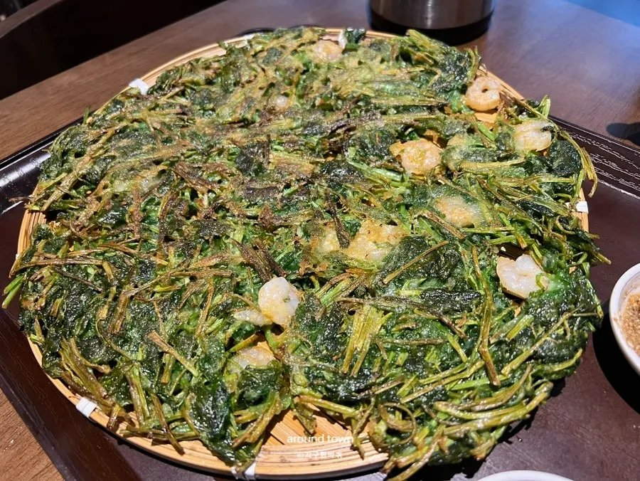 울동보쌈 보쌈한상과 미나리전