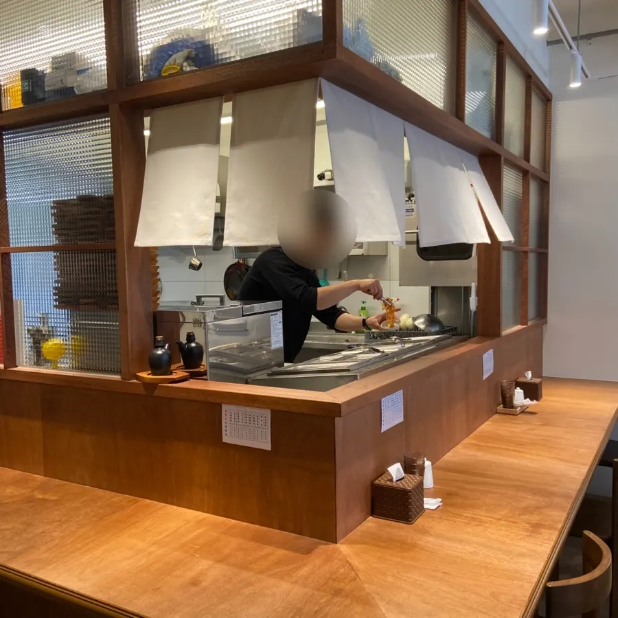 Restaurant space suited to a Korean meal