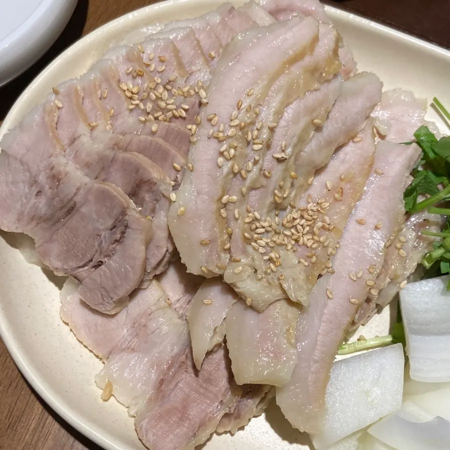 Generously served medium Uldong Bossam