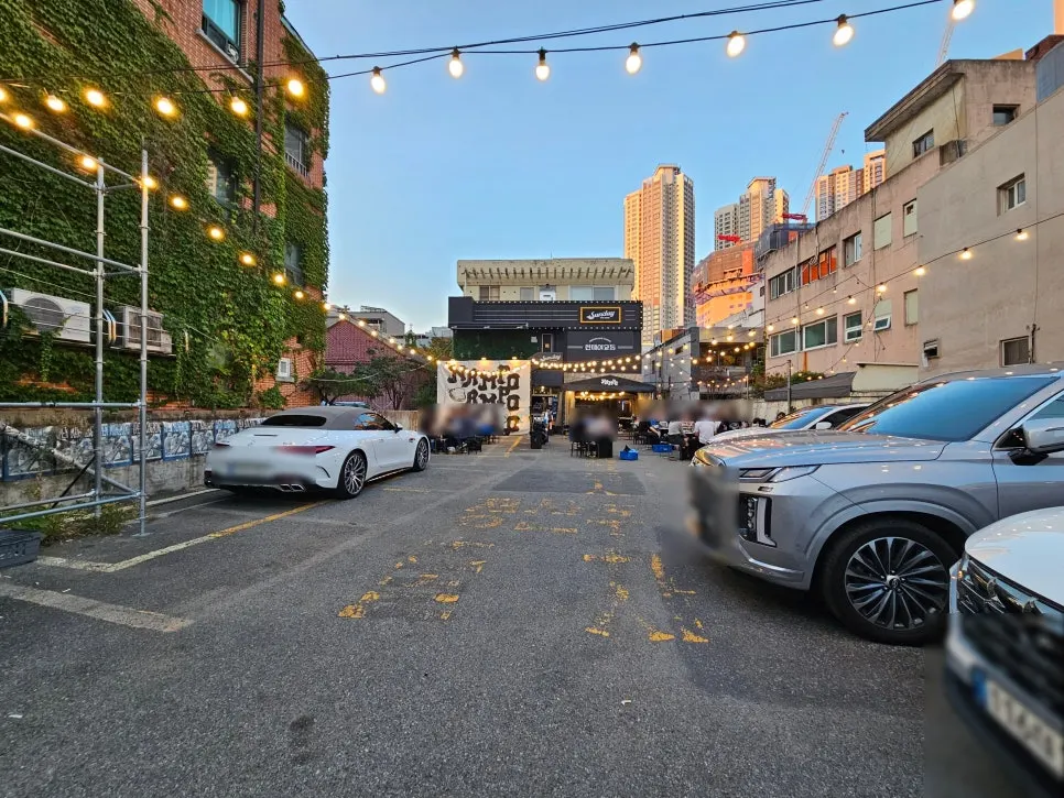 Nampo's private parking lot behind the front entrance