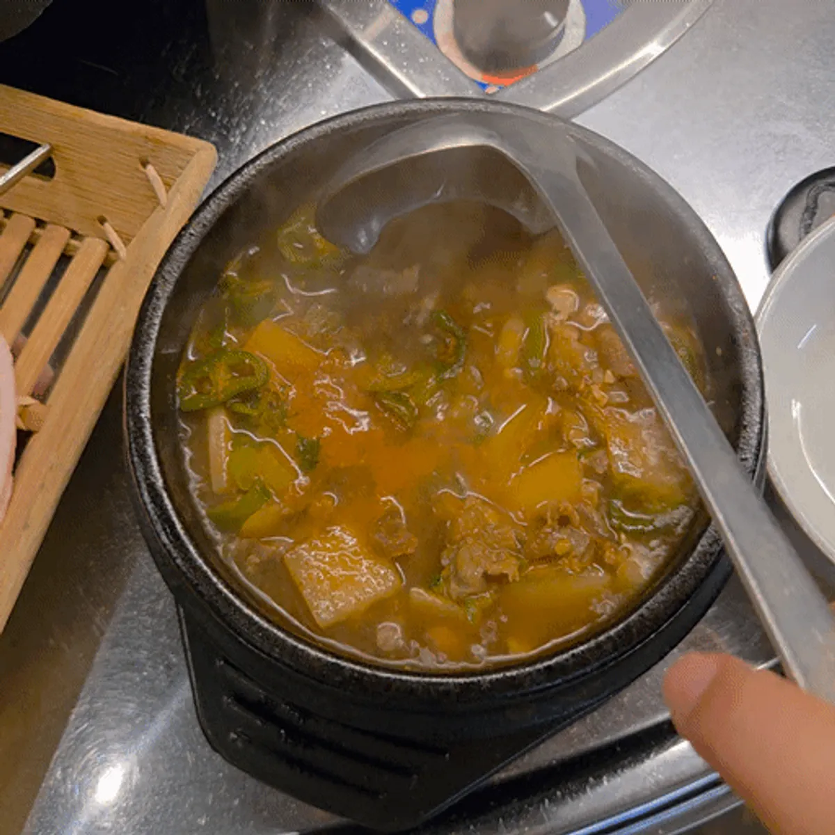 한우투뿔된장찌개 한 그릇