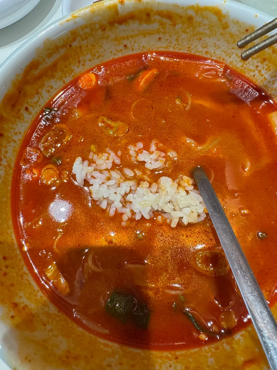 오징어와 새우가 큼직한 해물부추전