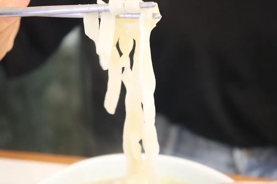 여러 종류의 칼국수 메뉴