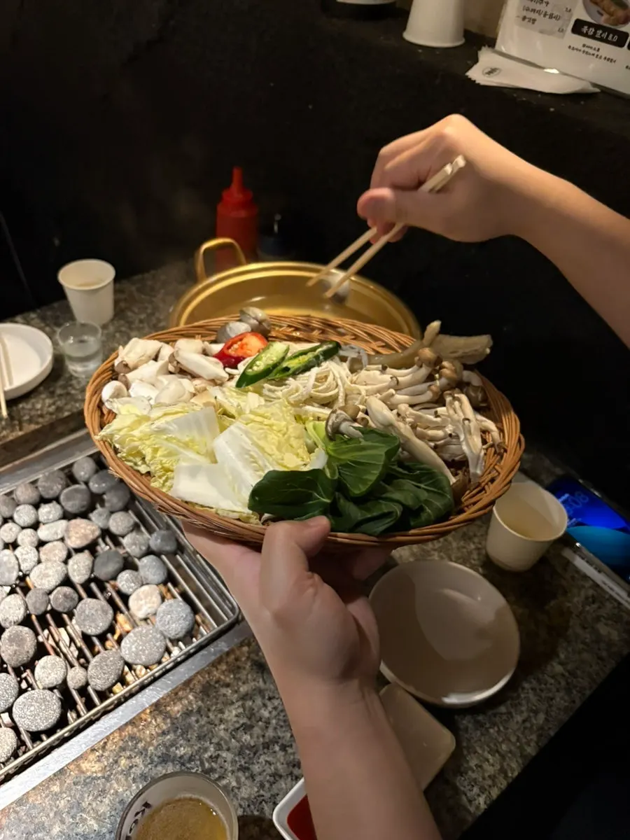 Shabu-shabu pot simmering