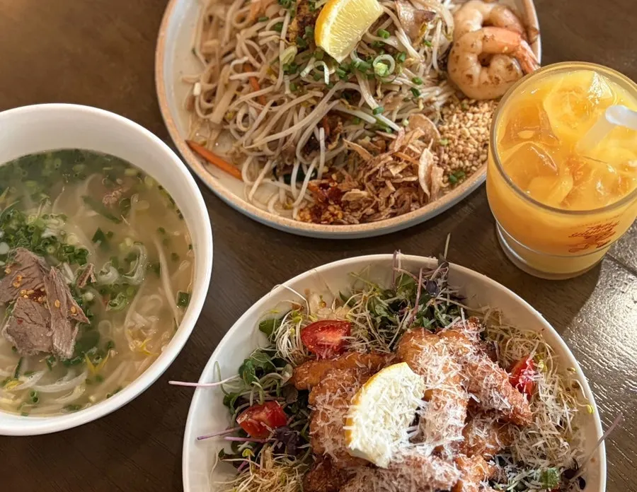 Full spread of the lunch set