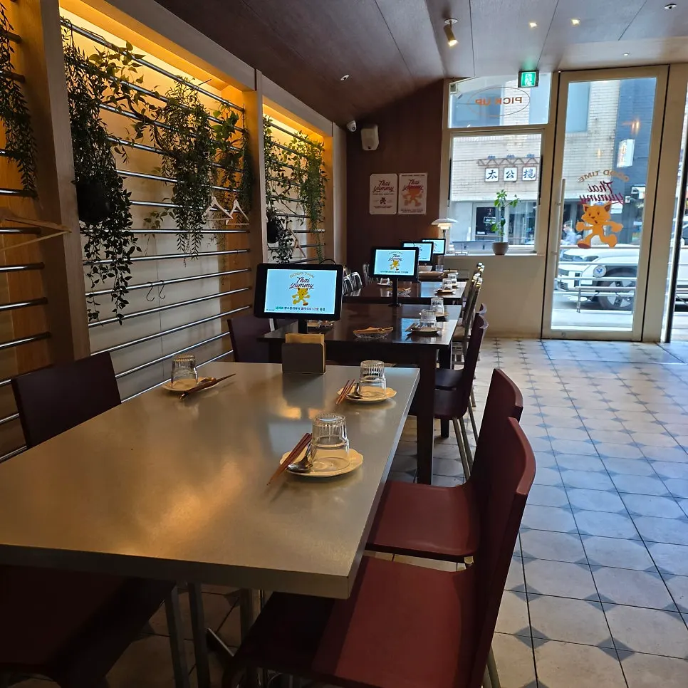 Tables inside Thai Yami