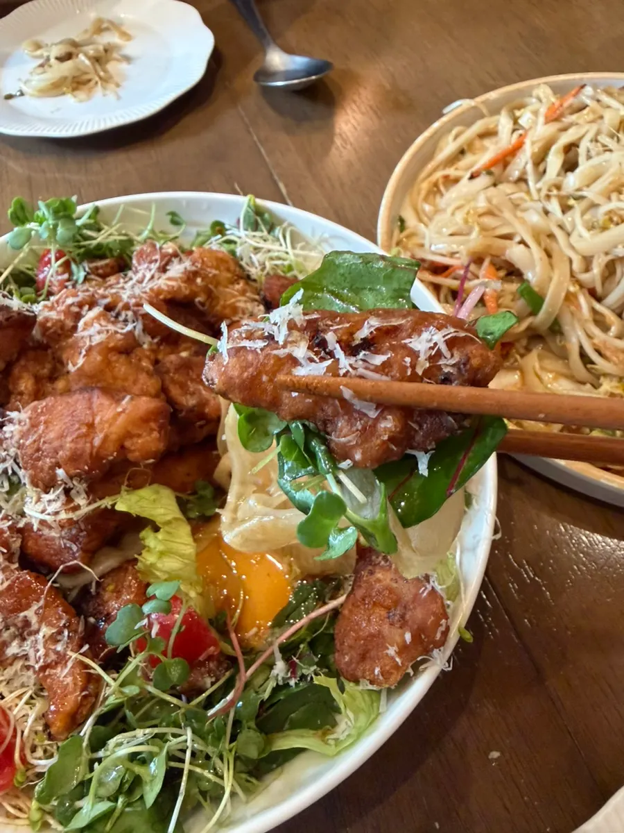 Kai Phrai served with sprout salad
