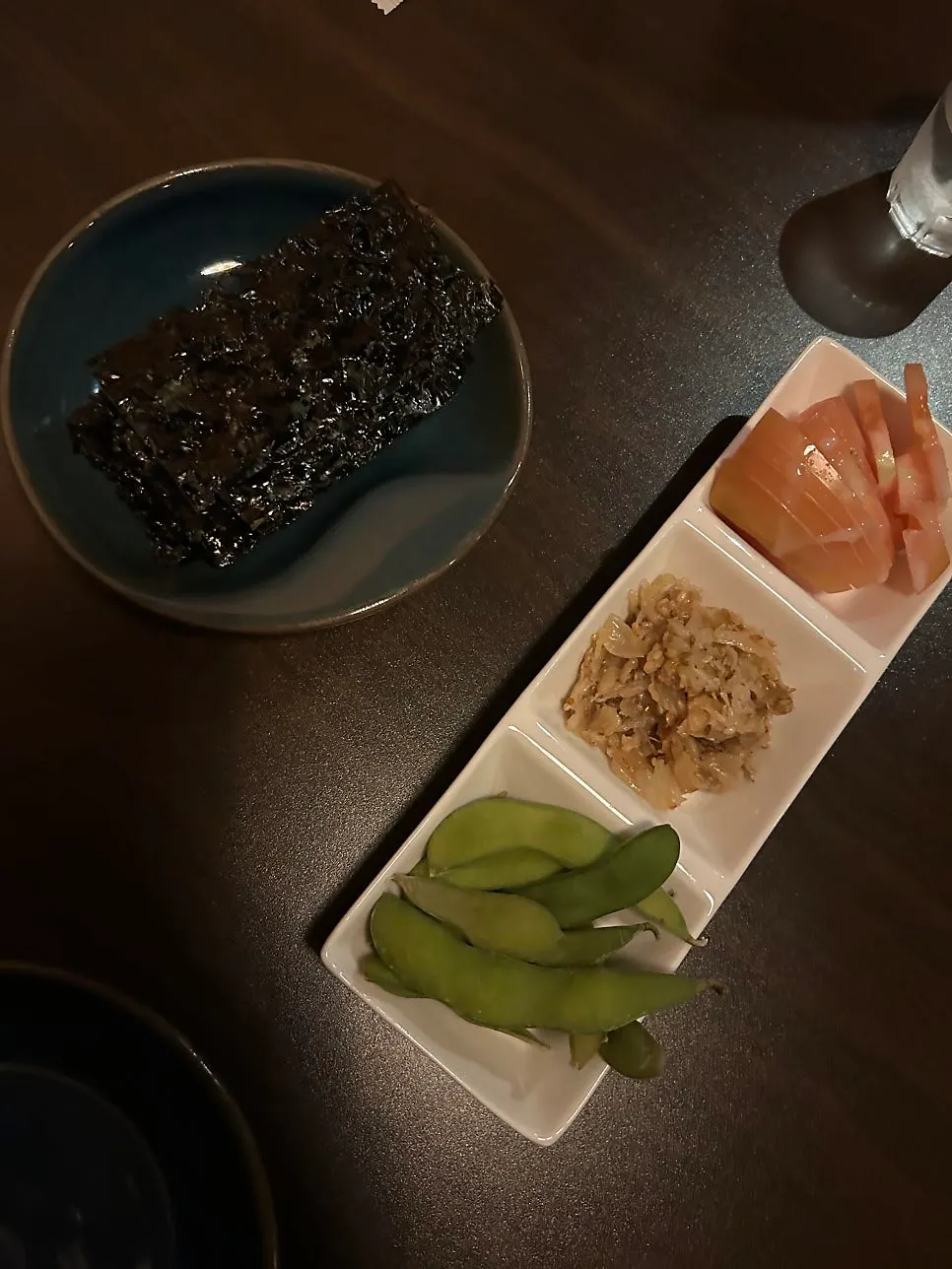 Yuk sashimi and mungtigi half-and-half platter