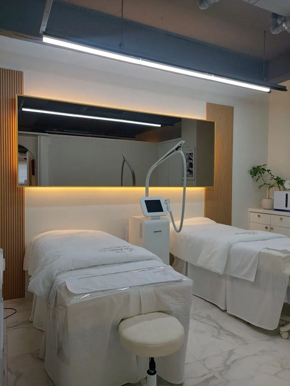 Innermost massage treatment room