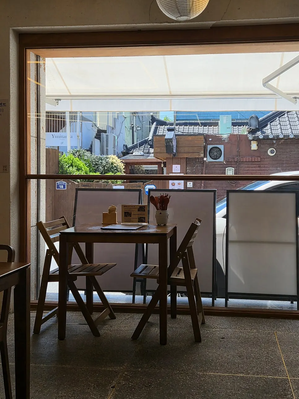 Interior of Hyangtaek Daebong Branch with wood decor