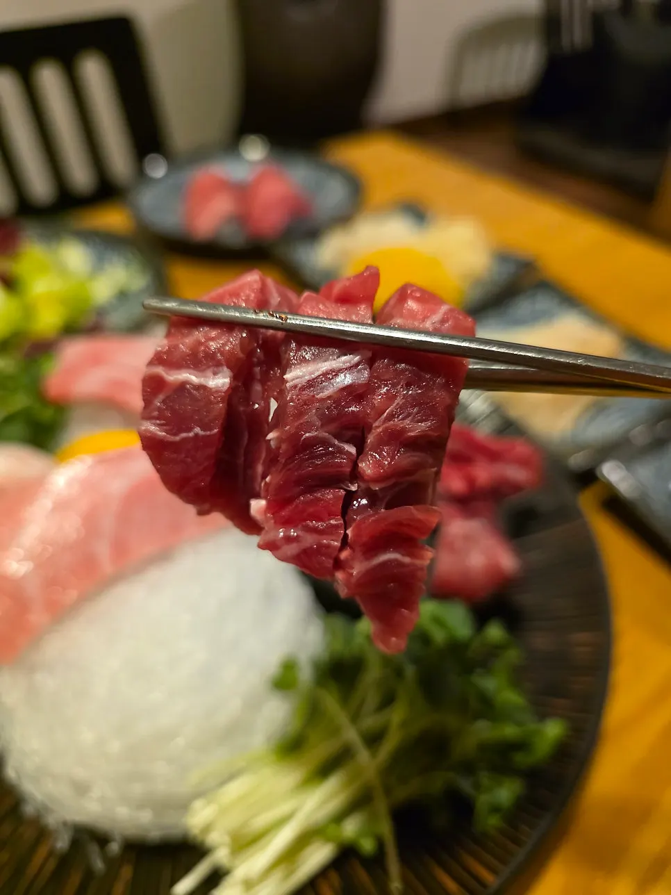 마블링이 도드라진 참다랑어 오도로
