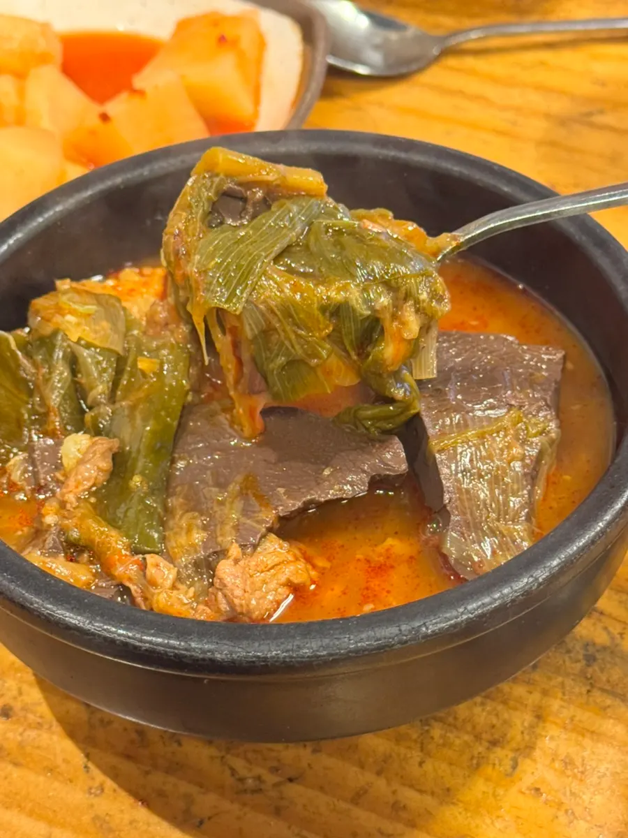 Red broth of Daegu-style ttarogukbap