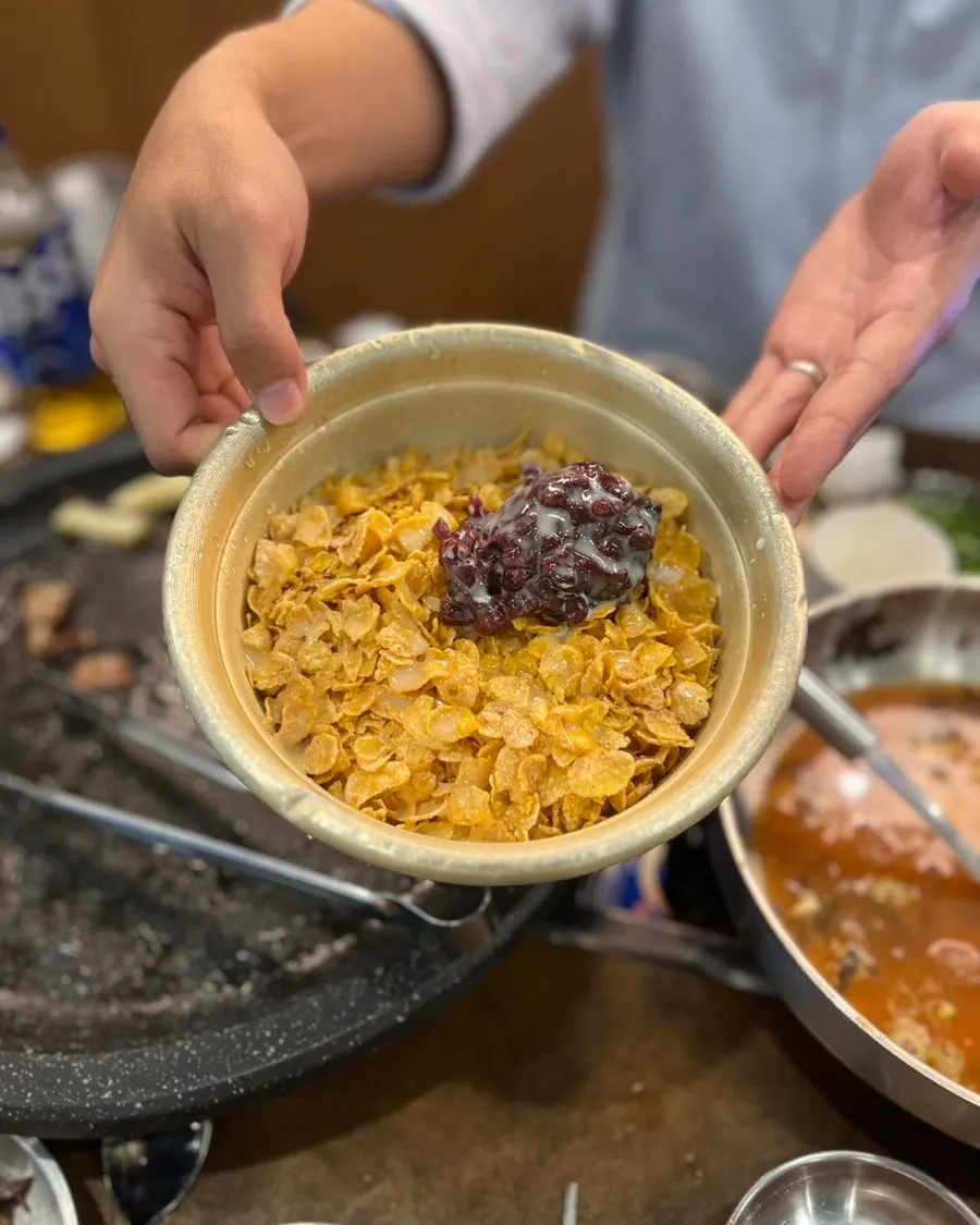 면이 넉넉한 김치말이국수 클로즈업